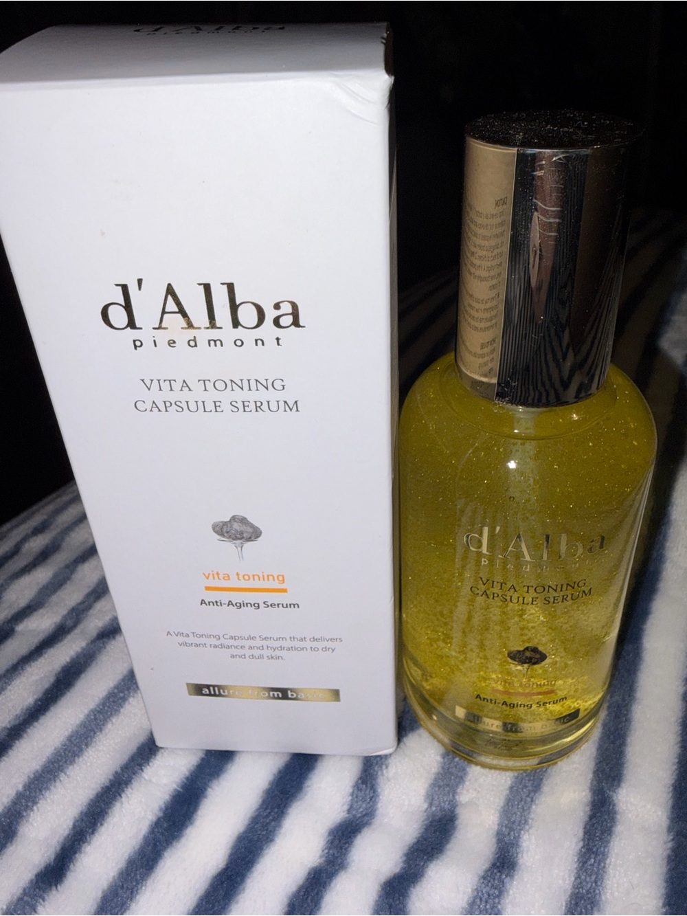 Alba Vita Toning Capsule Serum - Yellow with Gold Accents